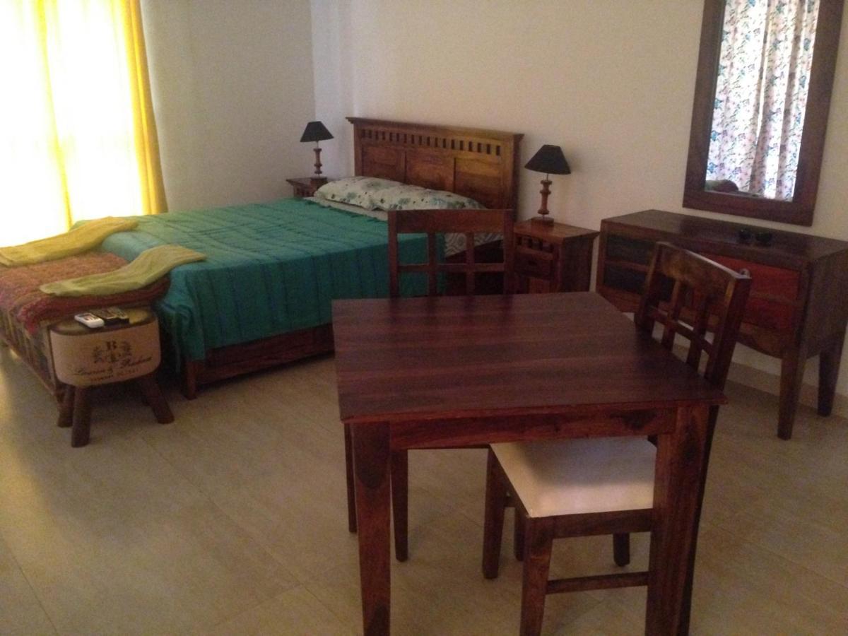 Studio And One Bedroom Apartment In Riviera Sapphire, Sziolim Kültér fotó